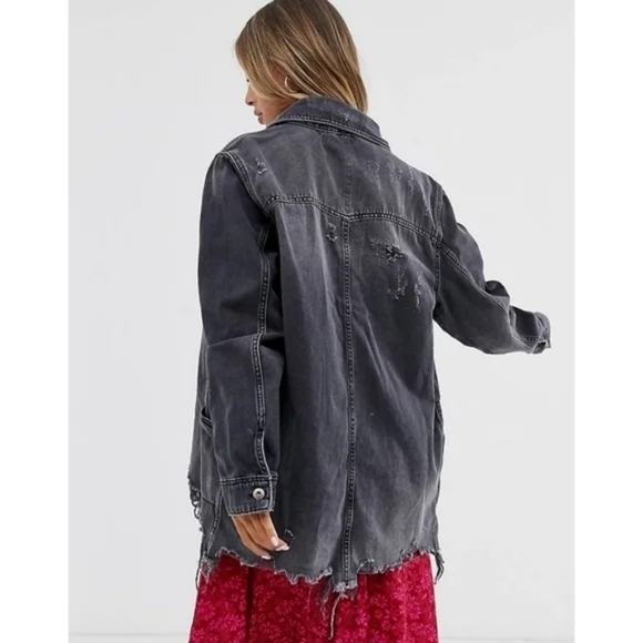 Free People Womens Moonchild Black Distressed Denim Shirt Jacket Size Medium - Picture 3 of 8